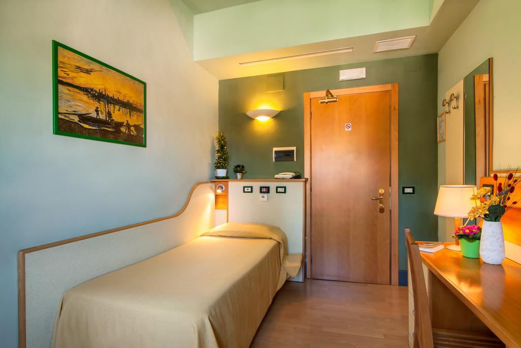 Duca Del Mare - Hotel Di Nardo Group Масса-Мариттима Экстерьер фото